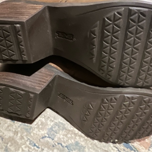 Brown Leather Ankle Boots - Picture 6 of 6